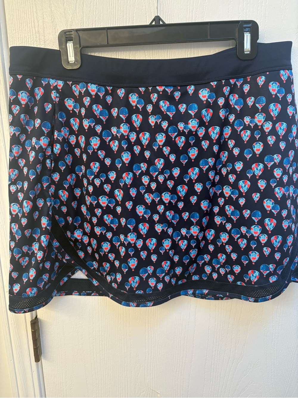 PGA Tour Navy Skort with Red & Blue Hot Air Balloon Print